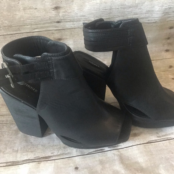 FOREVER21 - Picture 3 of 3